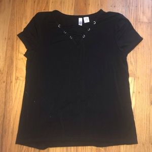 Black t shirt